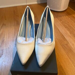 White Satin Pump - Size 6.5